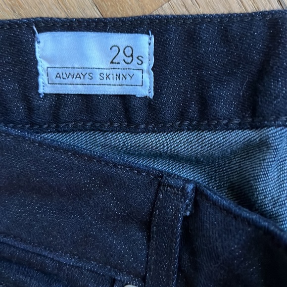 NWT Womens Gap Always Skinny Jeans Dark Wash cuffed jeans GAP 1969 size 29s - Picture 2 of 4